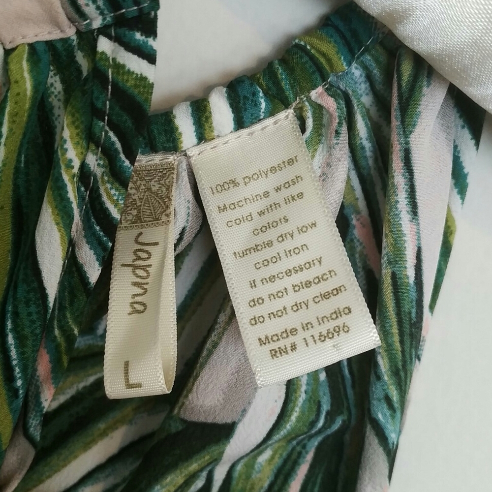Green Sleeveless - Picture 7 of 7